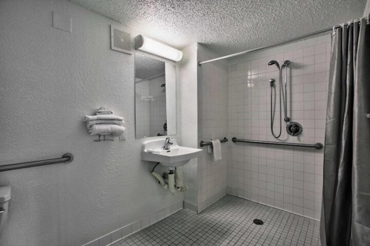 Loyalty Inn Таллахасси Экстерьер фото